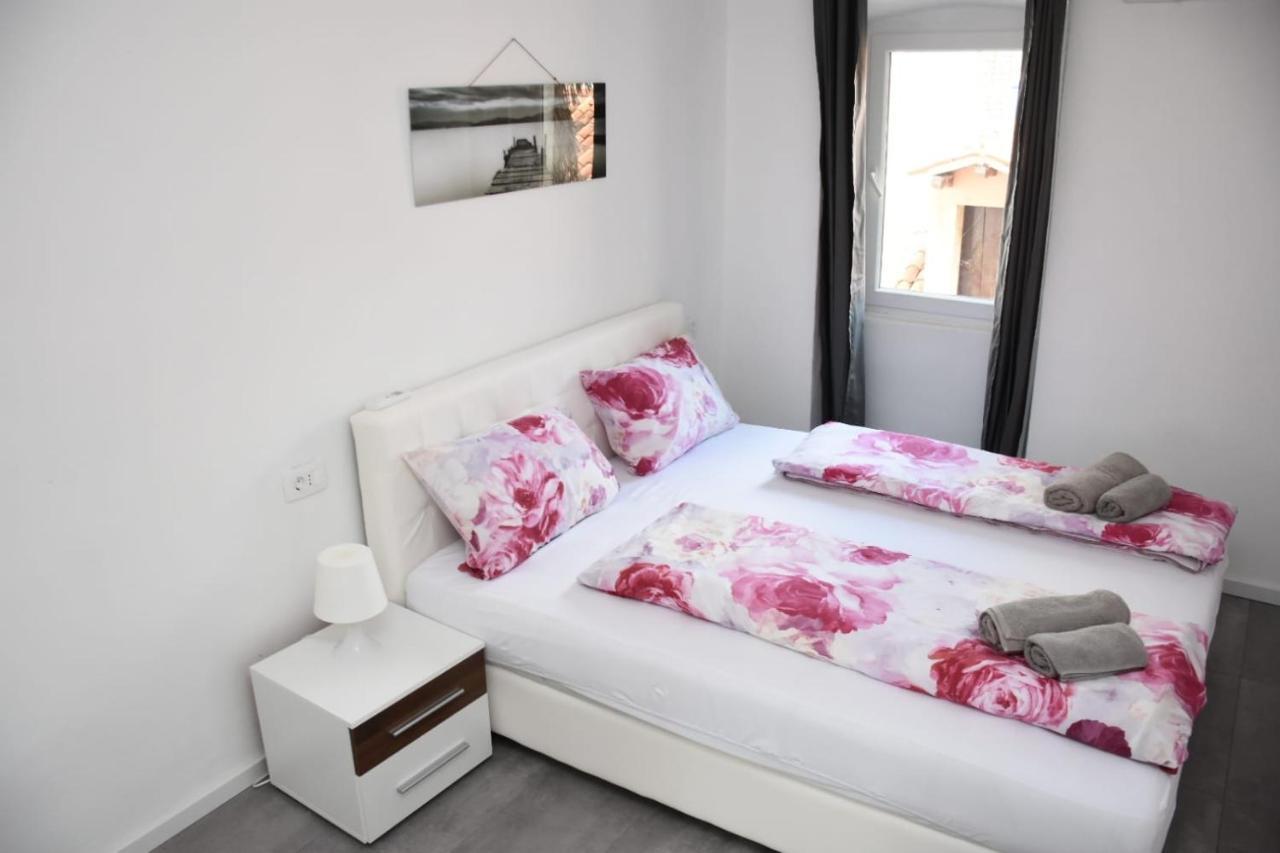 Modern Stairs Apartment Rovinj Exterior photo